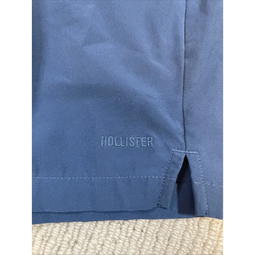 Hollister Men's Medium Hybrid Active Shorts Blue 5